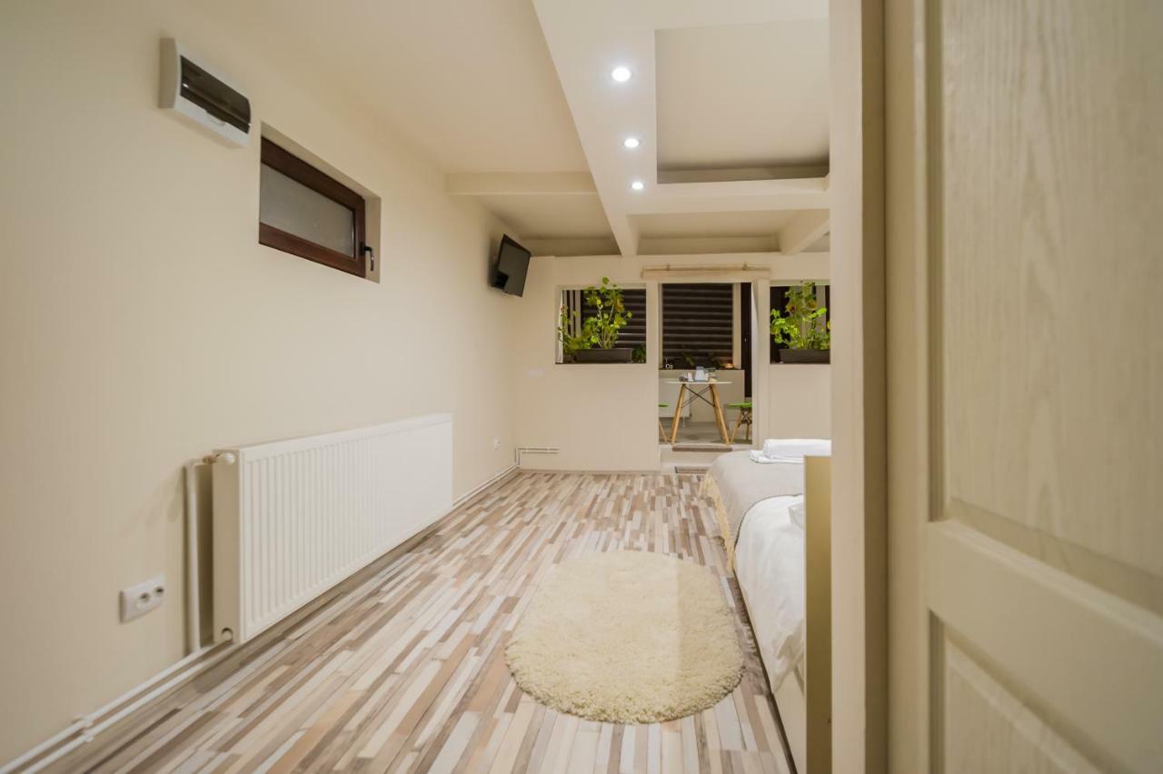 Geppetto'S Studio Brasov Ngoại thất bức ảnh